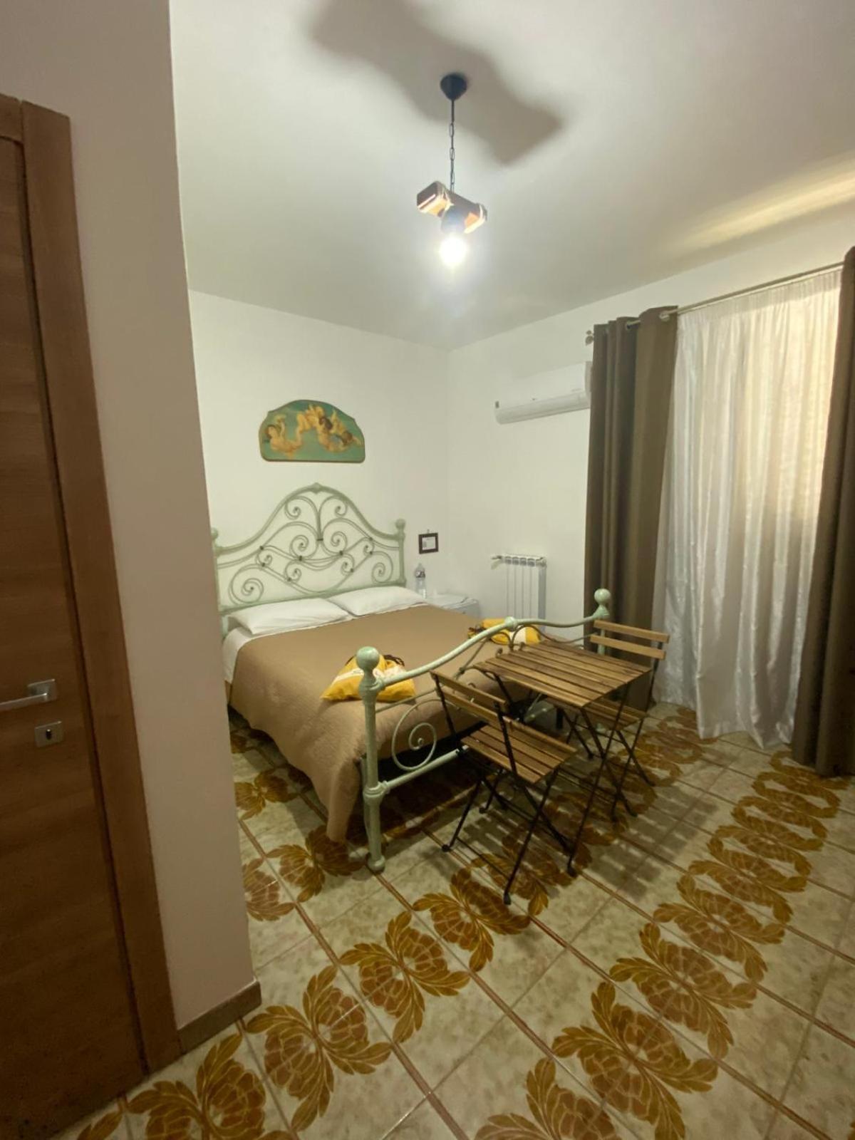 La Badia Hotel Messina Cameră foto